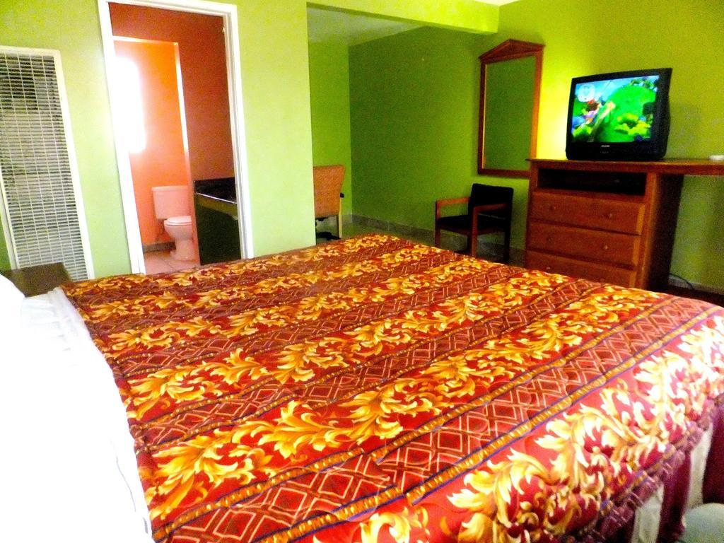 Long Beach Motel Room photo